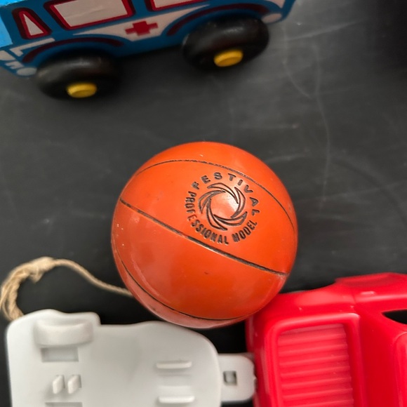 Kids Toy Vehicle Set - Red, Blue. Orange YoYo - Picture 2 of 7